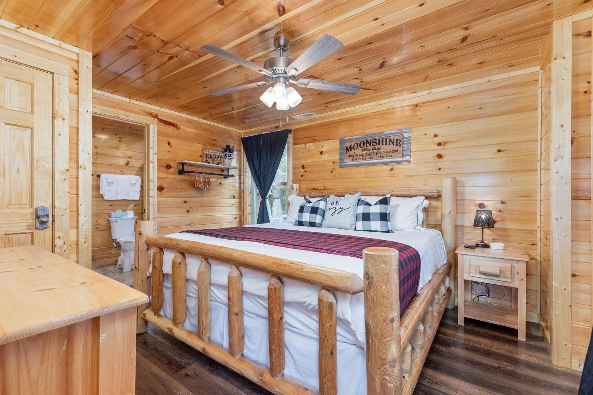 Fully Loaded Cabin In Heart Of Pigeon Forge Kültér fotó