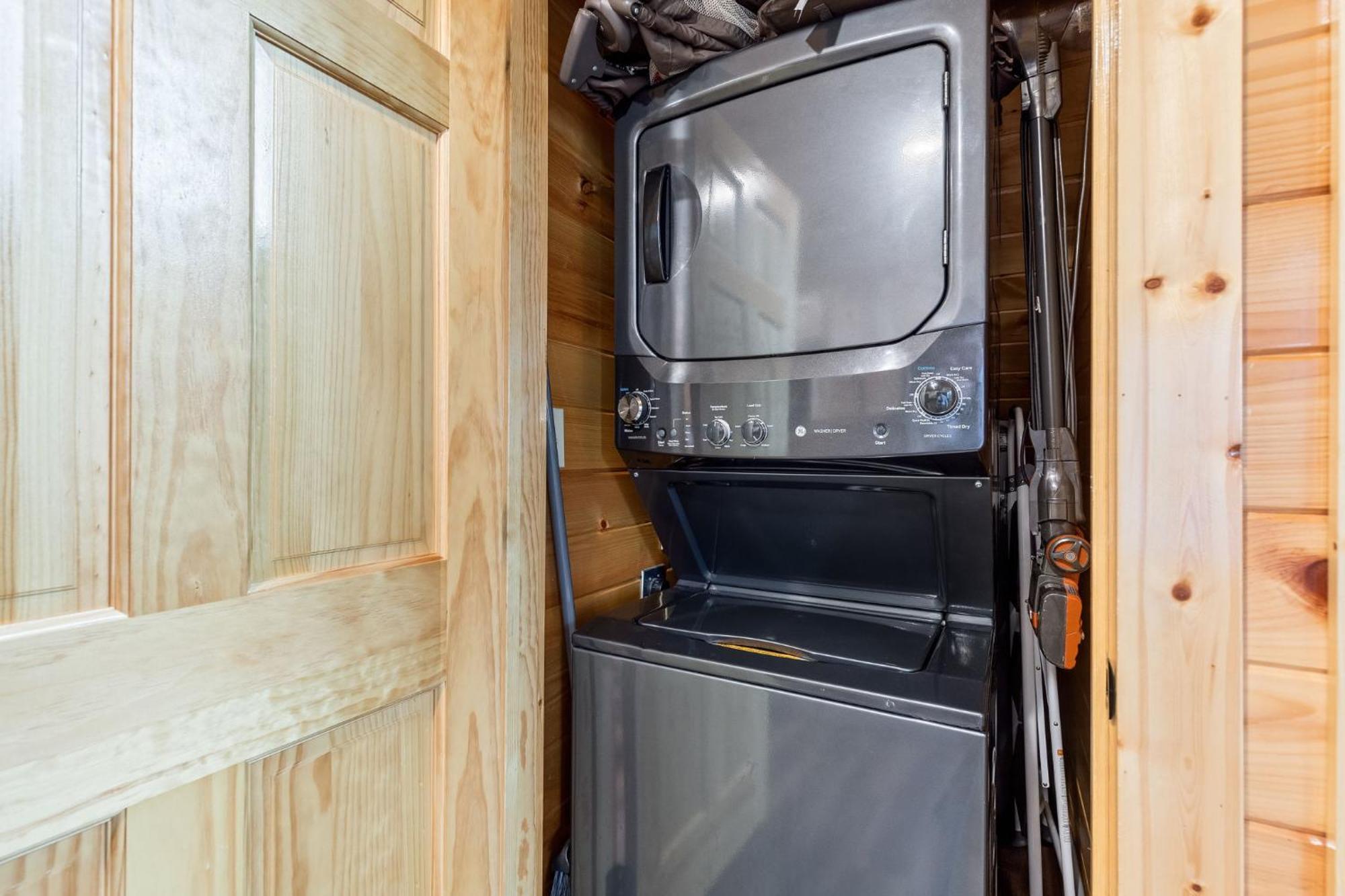 Fully Loaded Cabin In Heart Of Pigeon Forge Kültér fotó